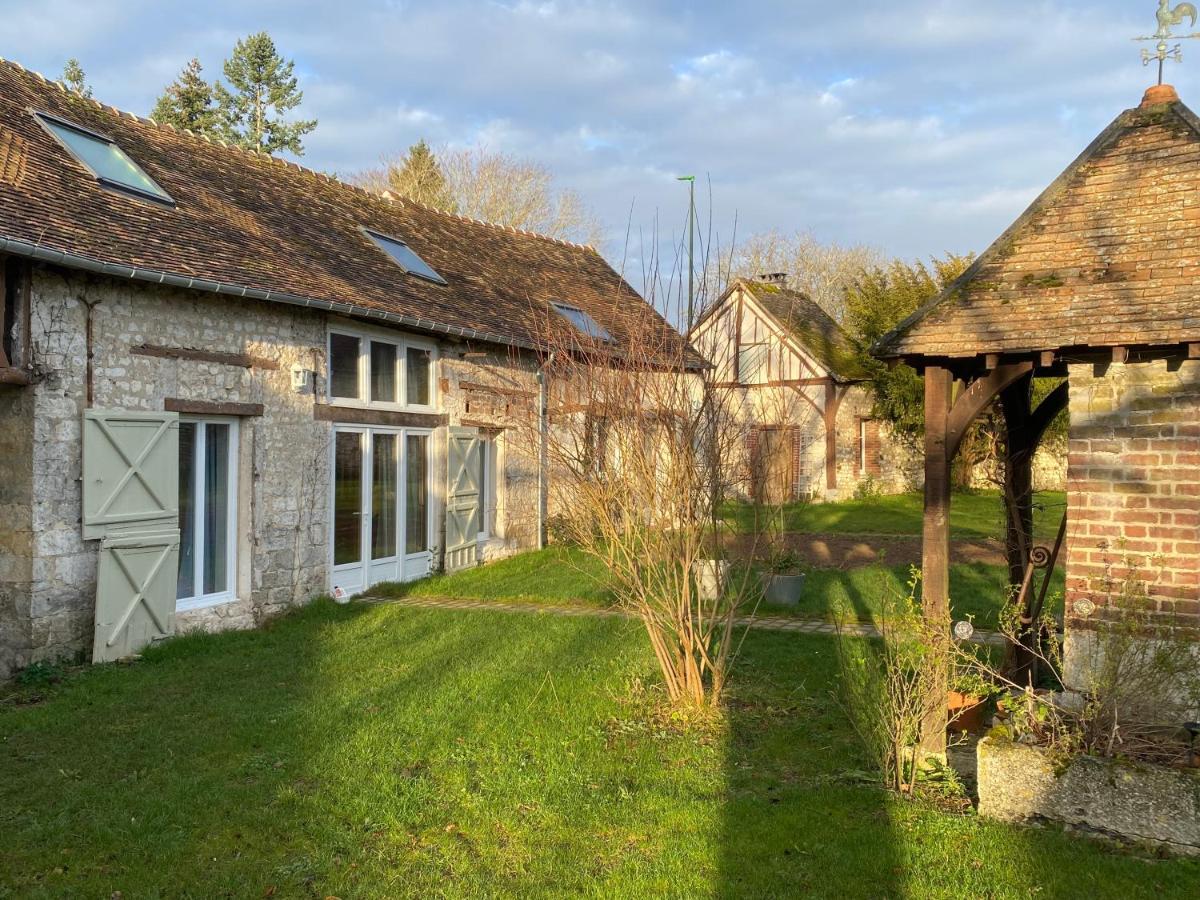 Une Vie En Rose Bed & Breakfast Pressagny l'Orgueilleux Exterior photo